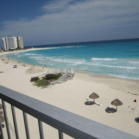 Apartmán Beachfront Studio Carisa Y Palma Cancún Exteriér fotografie